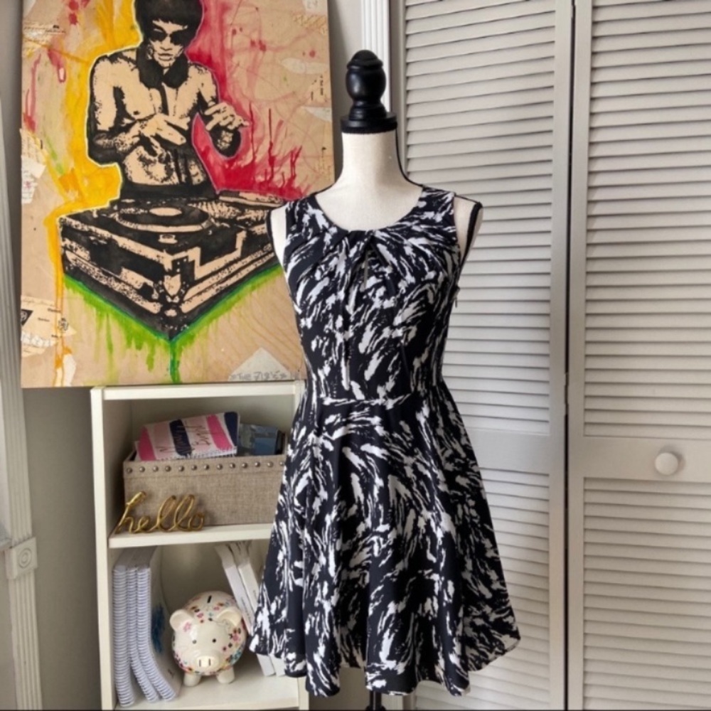 Black & White Dress Sz 2